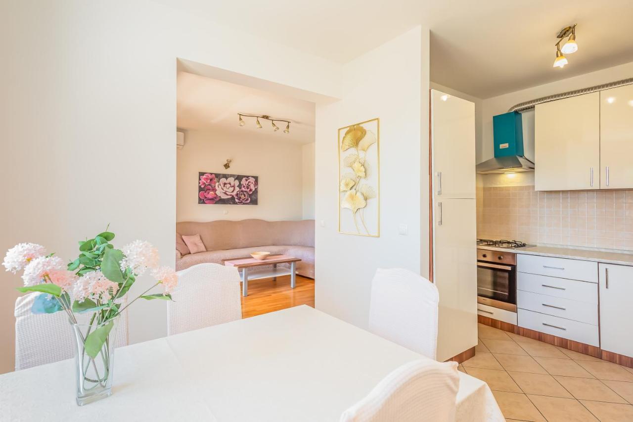 Indigo Apartment Makarska Esterno foto